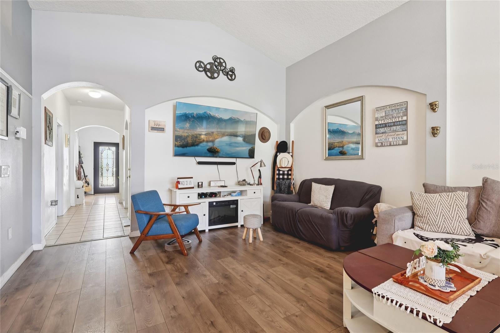 Image 8 of 40 For 4774 Cumbrian Lakes Drive