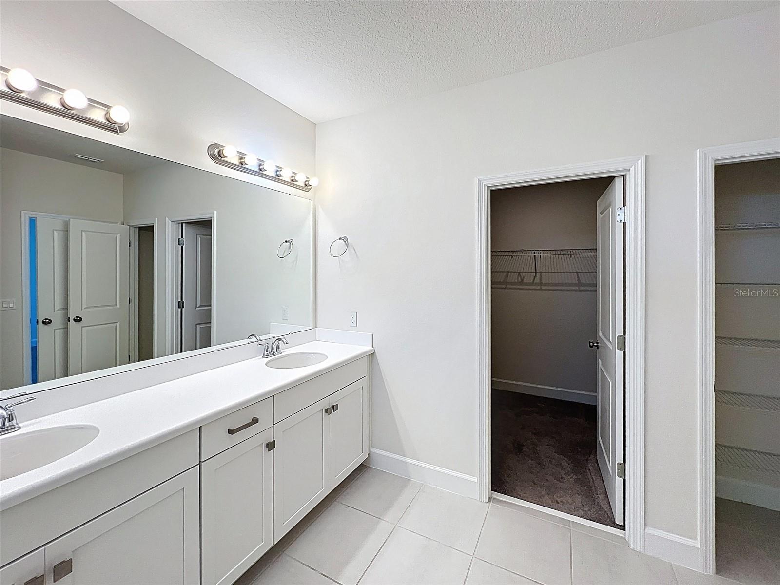 Image 16 of 36 For 4624 Prairie Creek Street