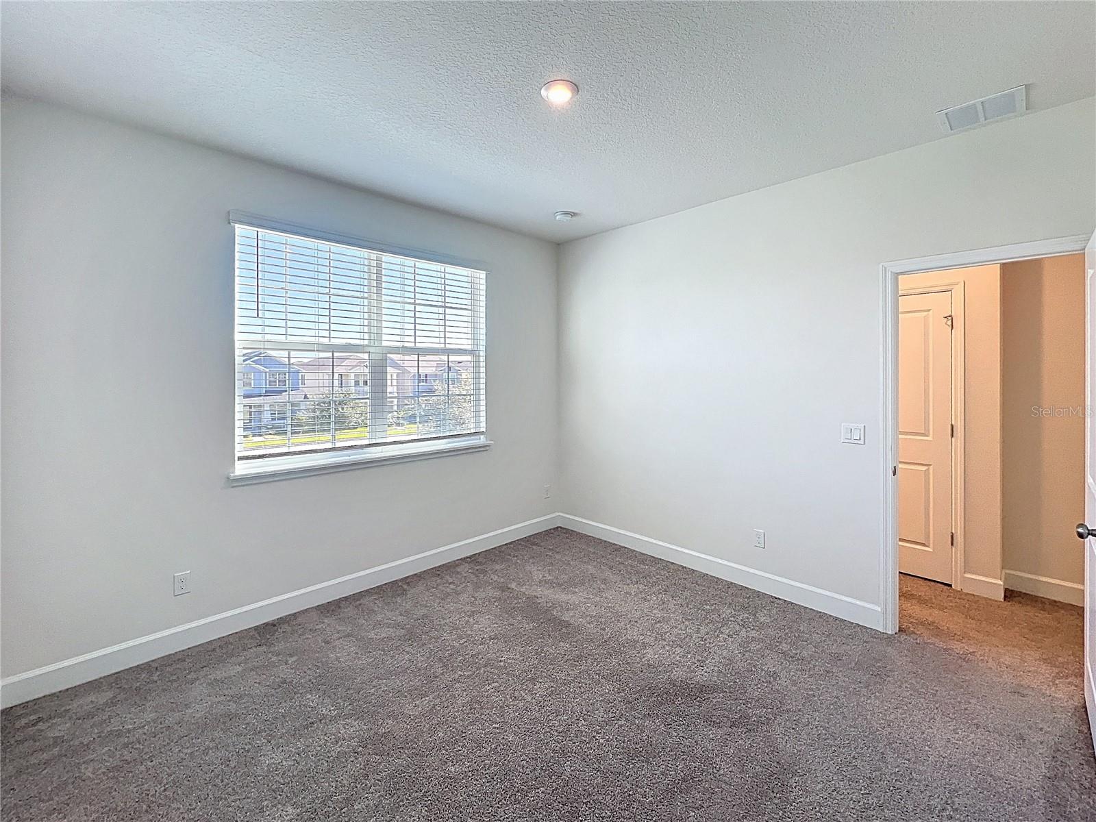 Image 20 of 36 For 4624 Prairie Creek Street