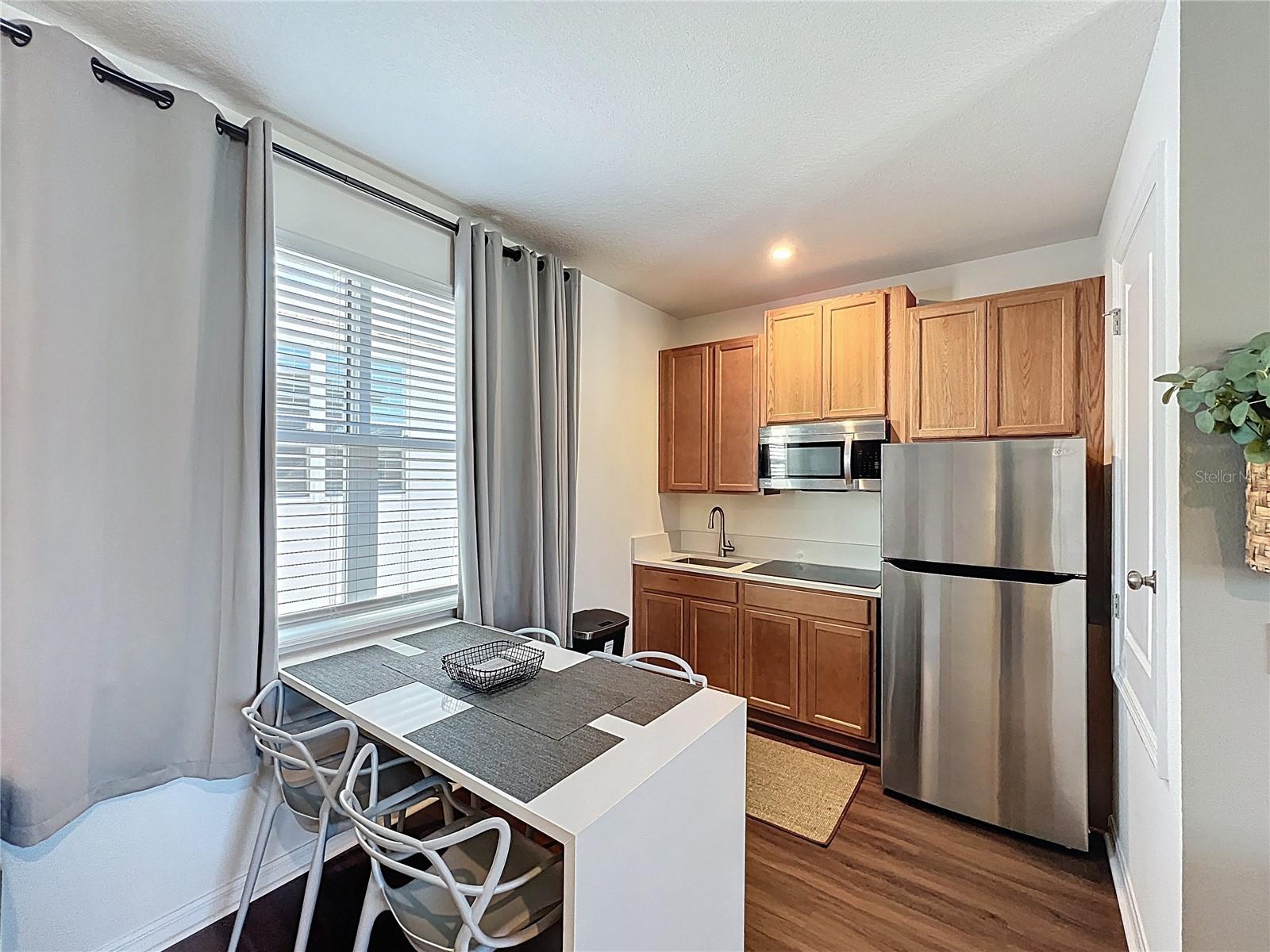 Image 30 of 36 For 4624 Prairie Creek Street