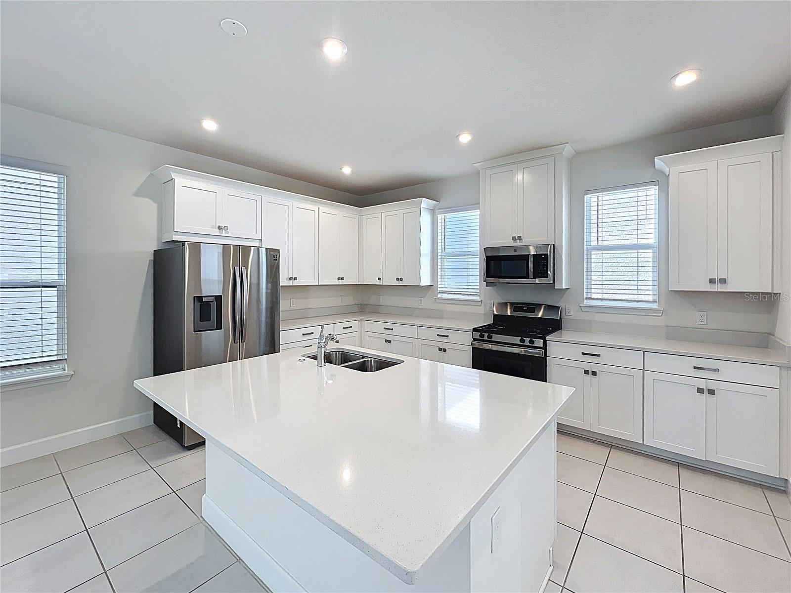 Image 8 of 36 For 4624 Prairie Creek Street