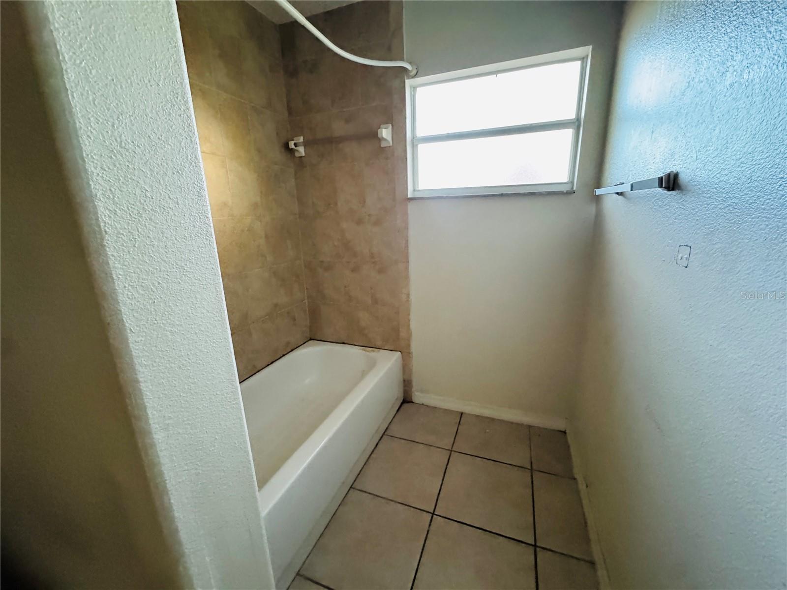 Image 10 of 12 For 424 Cardinal Court