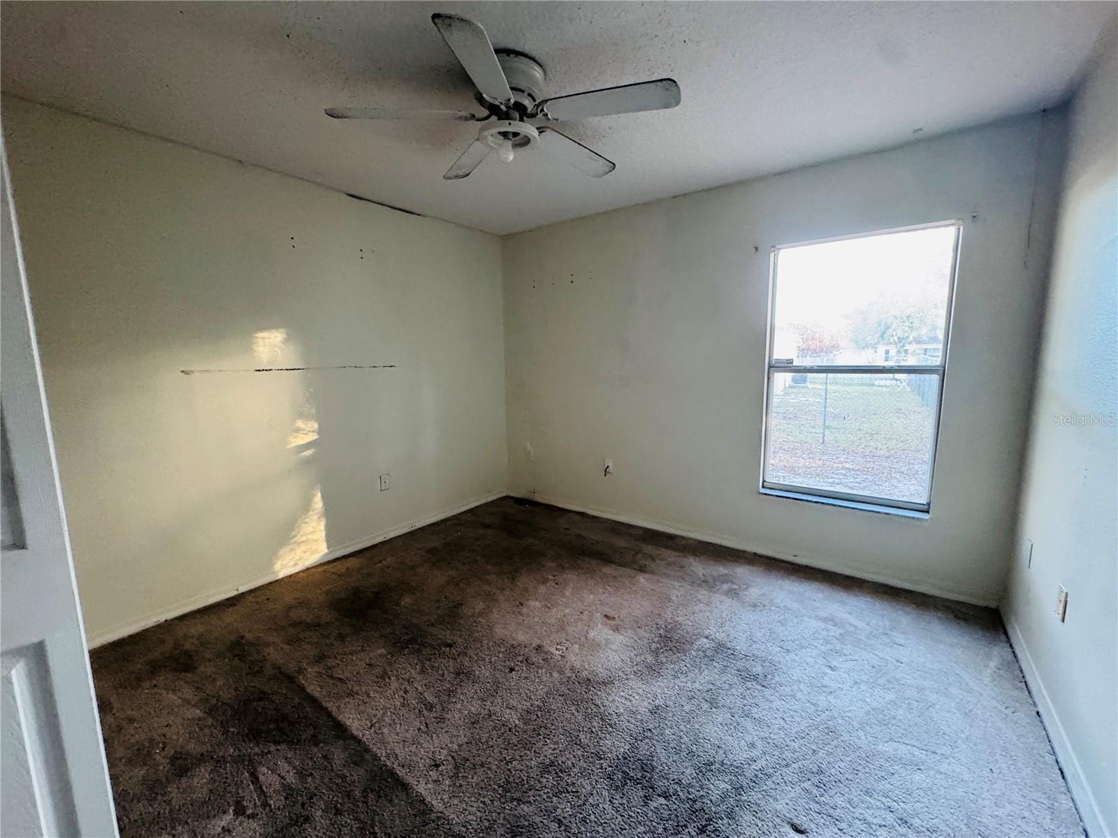 Image 11 of 12 For 424 Cardinal Court