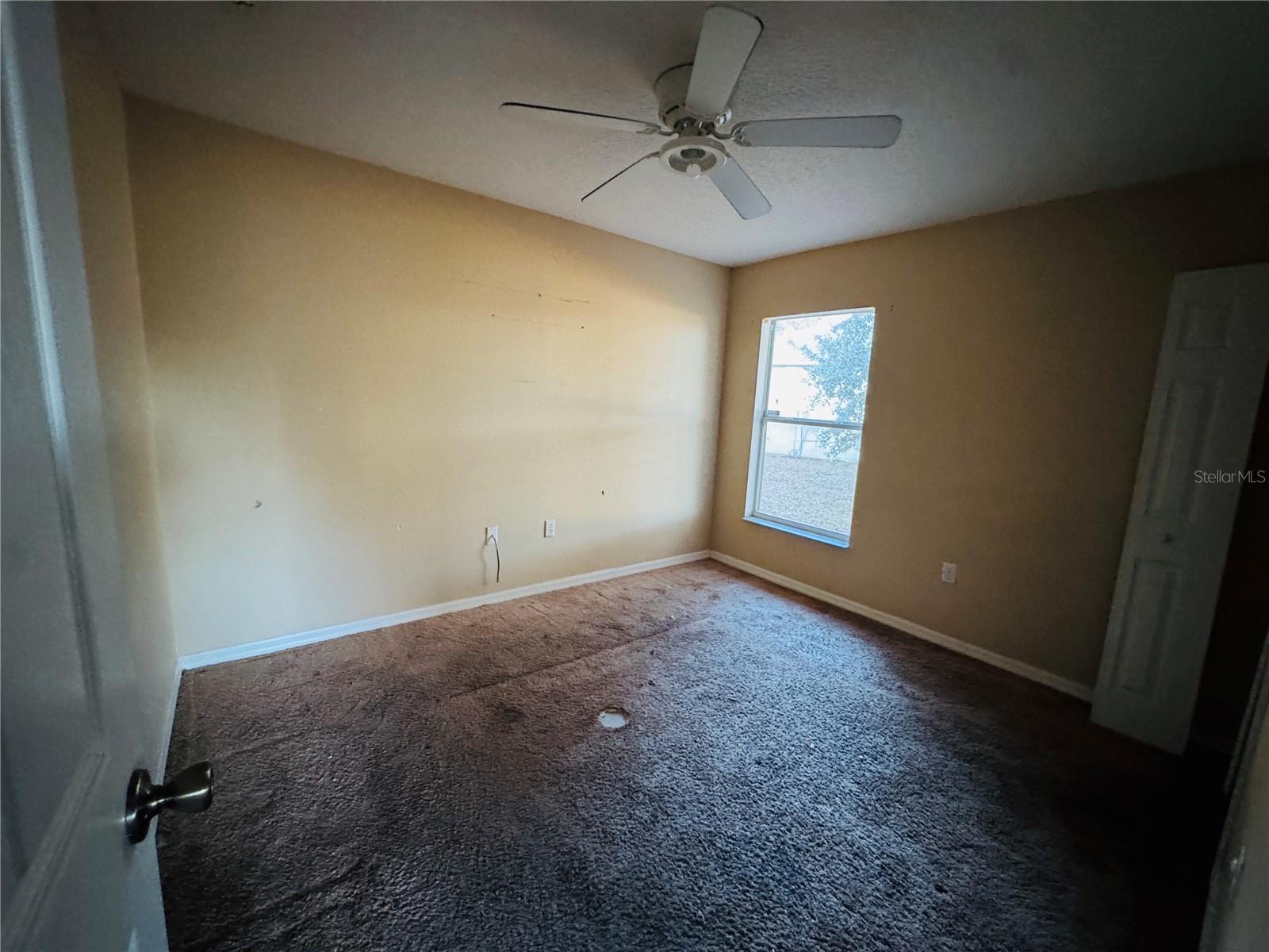 Image 12 of 12 For 424 Cardinal Court