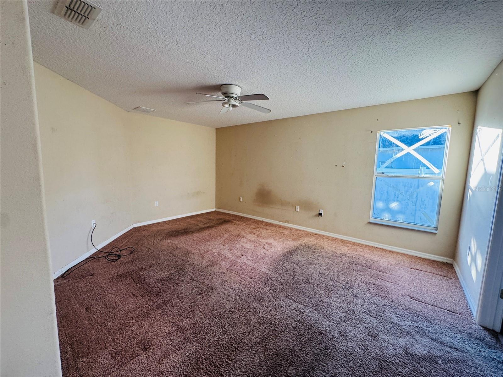 Image 4 of 12 For 424 Cardinal Court