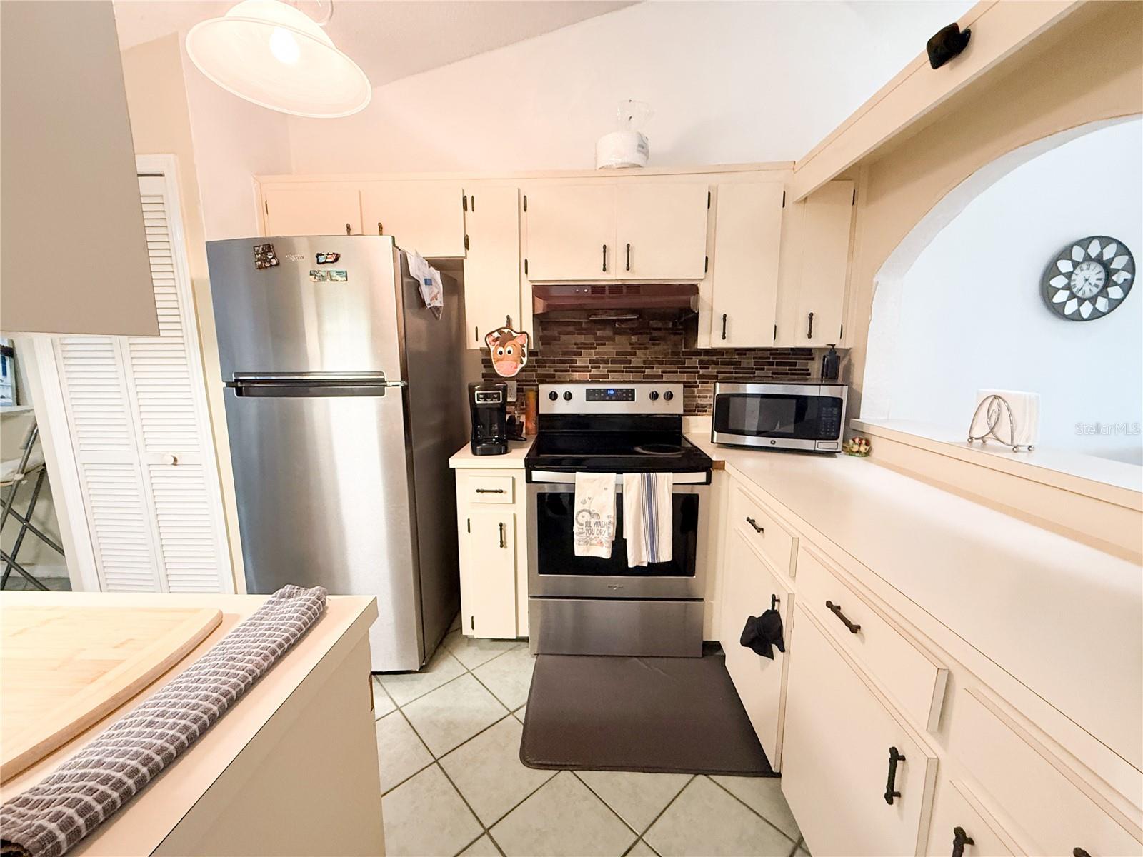 Image 16 of 29 For 7800 Richwood Drive