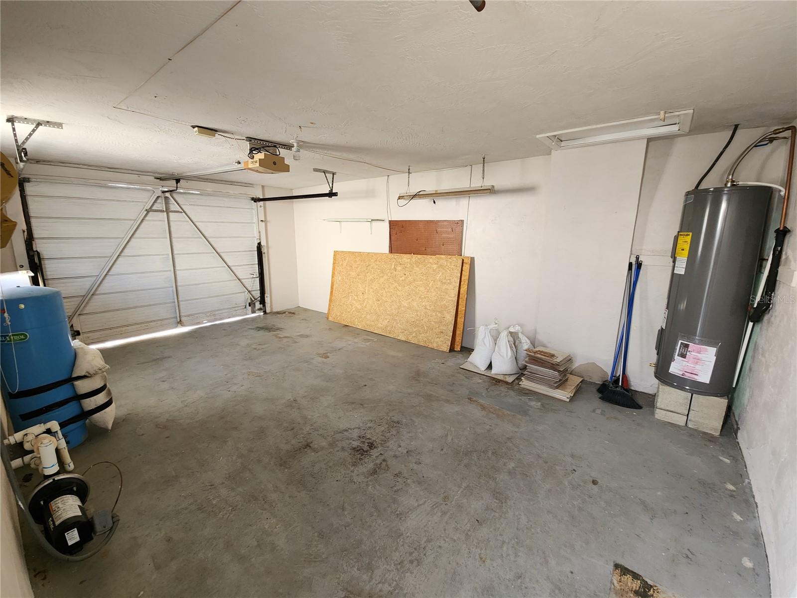 Image 6 of 15 For 7721 Foxbloom Drive