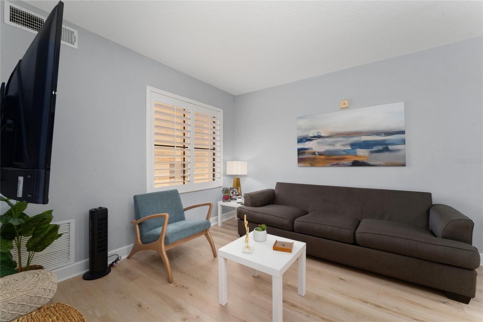 Image 10 of 29 For 7601 Canada Avenue 408