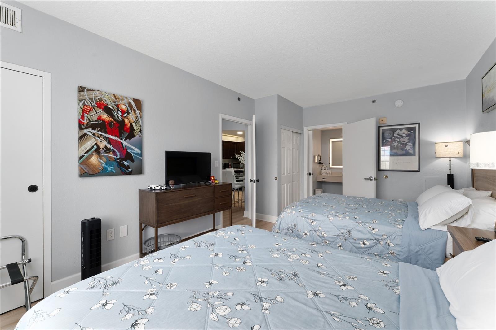 Image 14 of 29 For 7601 Canada Avenue 408