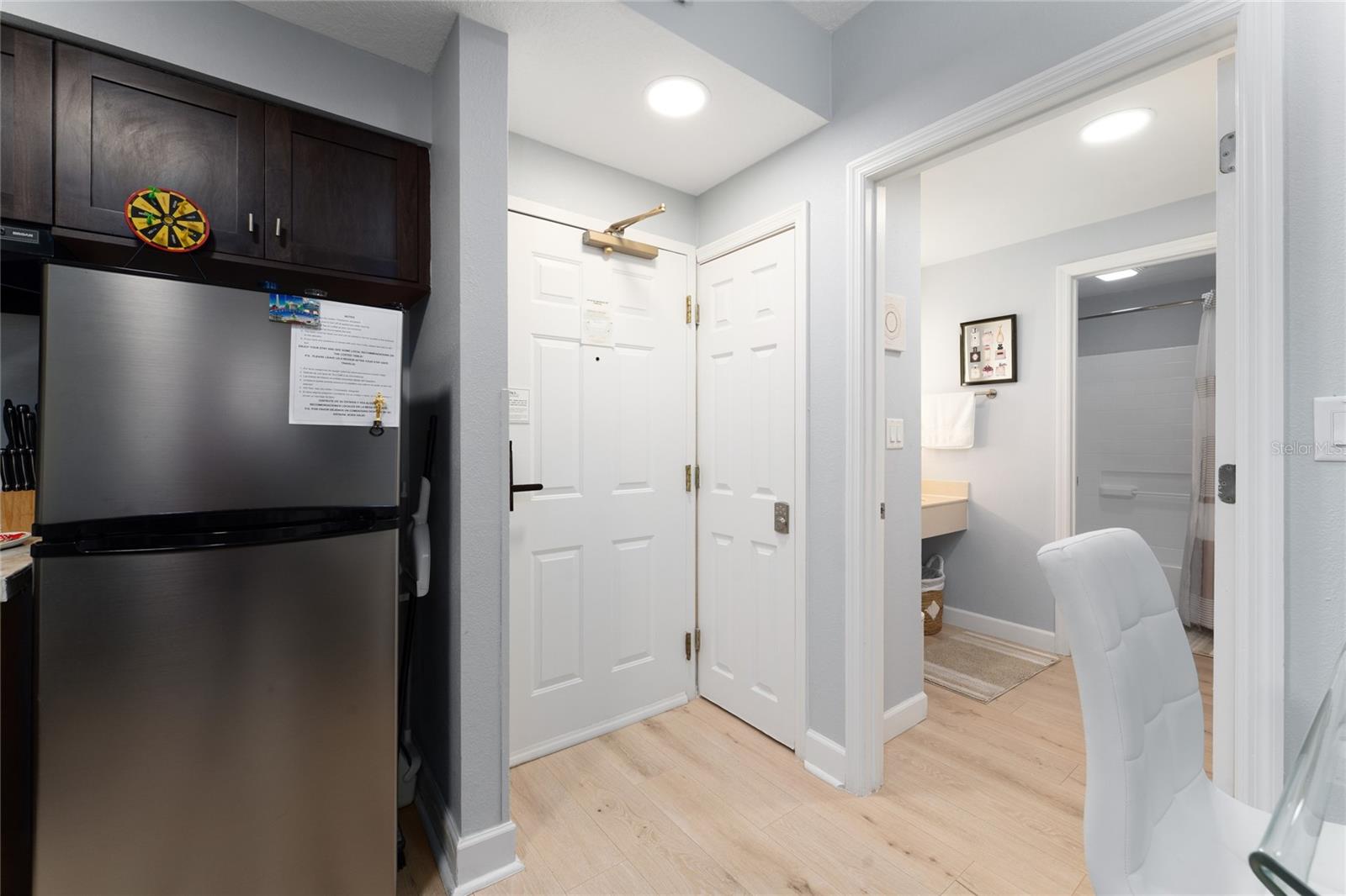 Image 19 of 29 For 7601 Canada Avenue 408