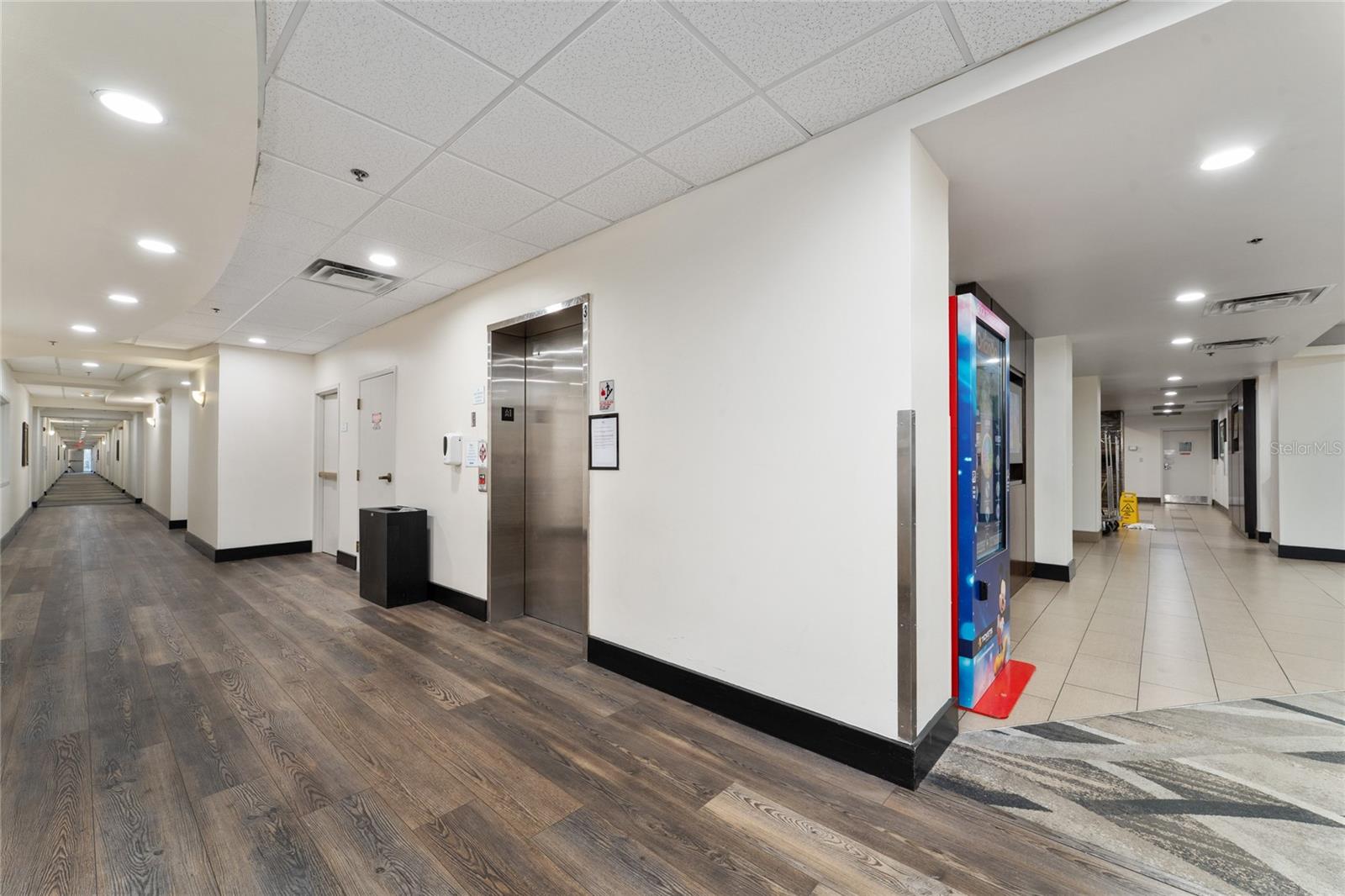 Image 20 of 29 For 7601 Canada Avenue 408