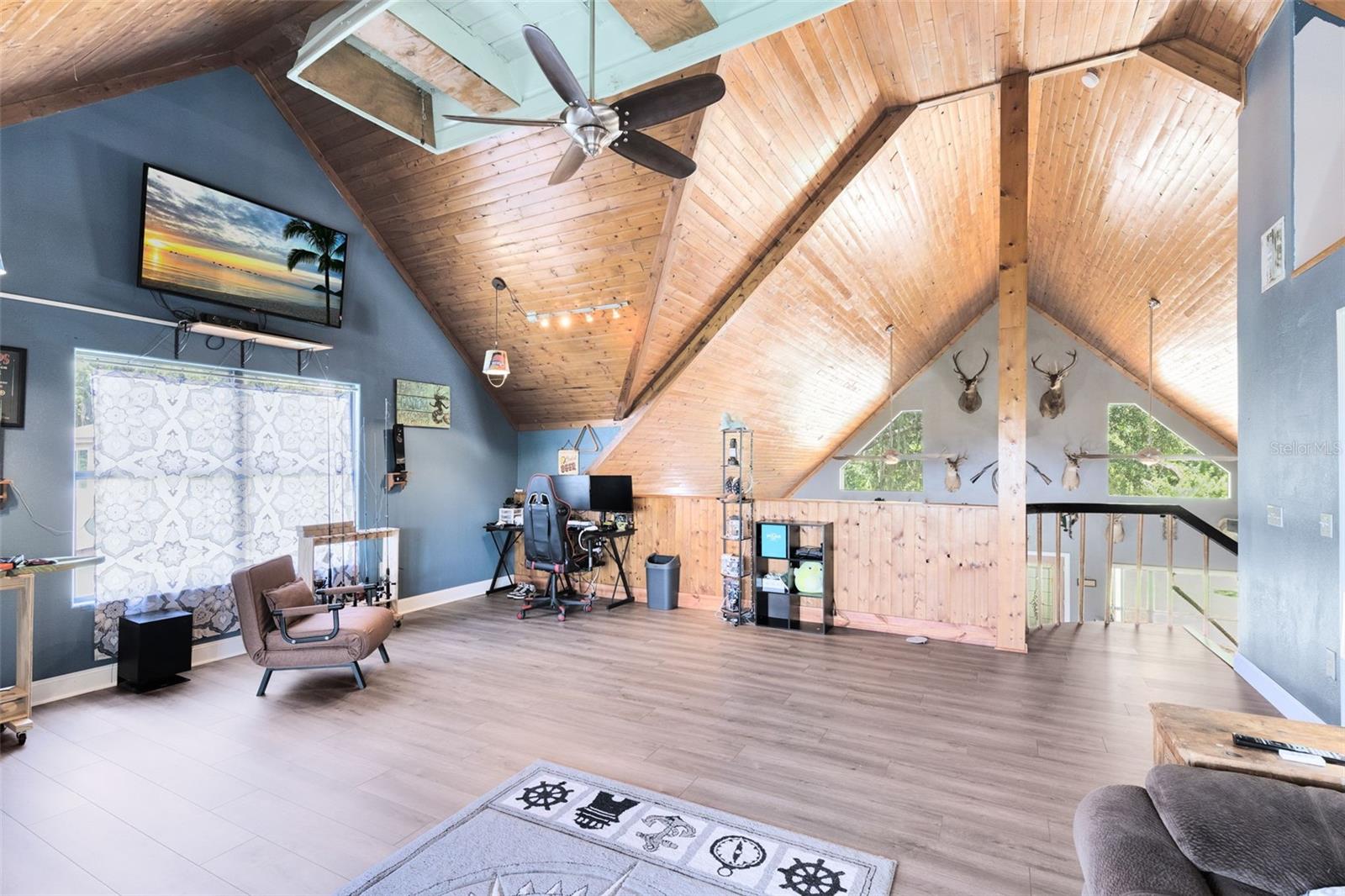 Image 20 of 39 For 2541 Ridgeway Drive