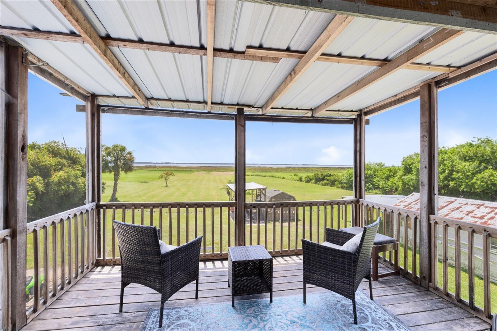 Image 26 of 39 For 2541 Ridgeway Drive