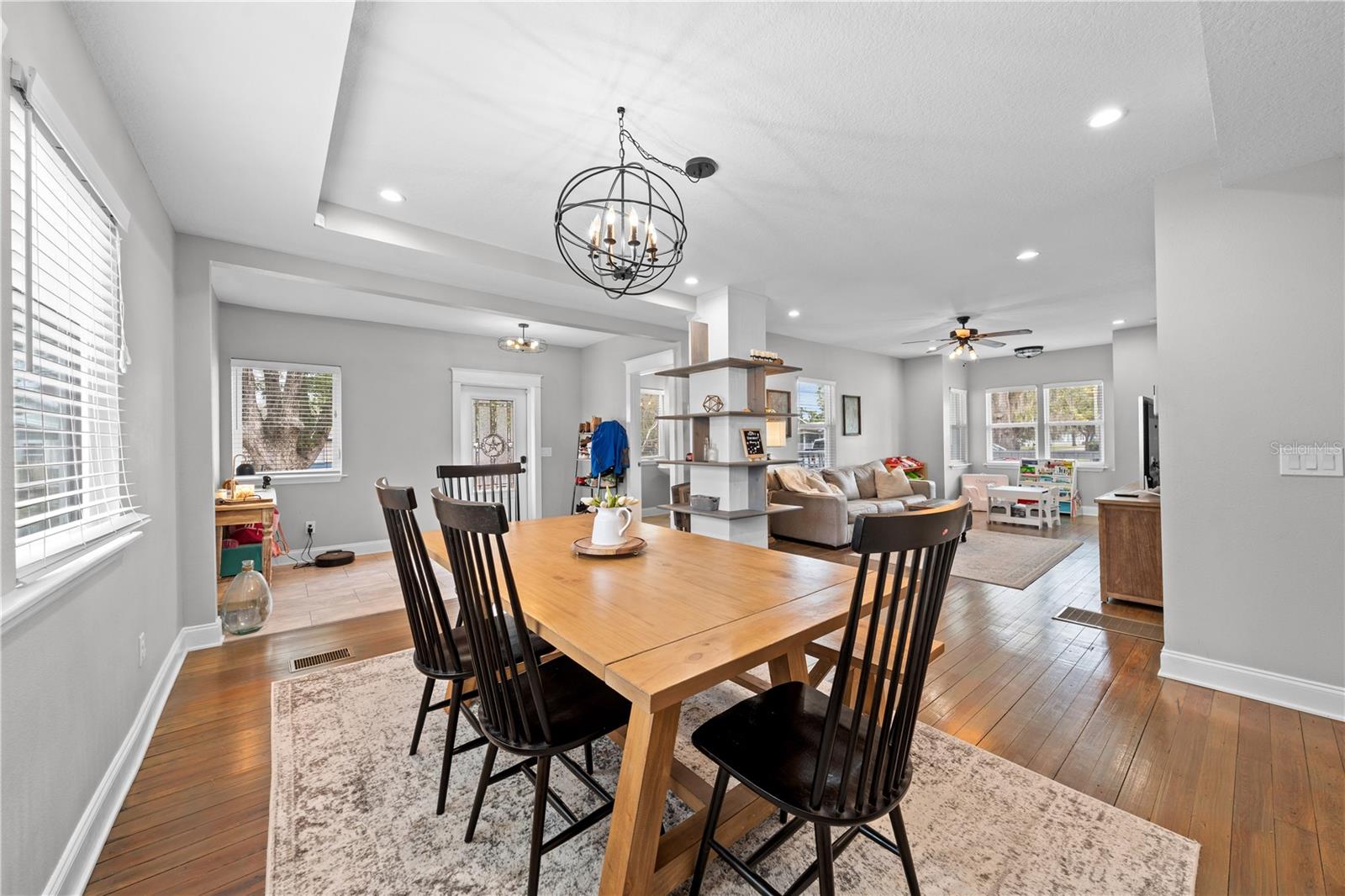 Image 11 of 52 For 708 Virginia Avenue