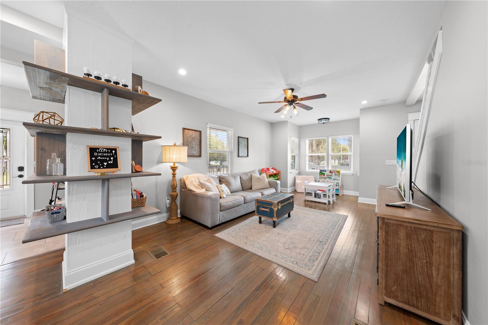 Image 12 of 52 For 708 Virginia Avenue