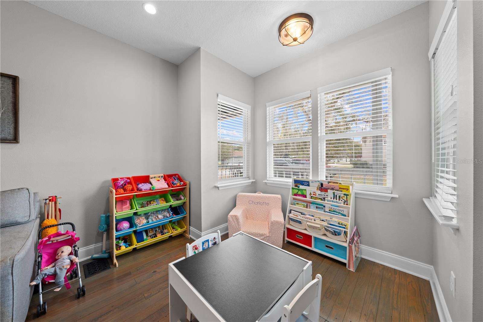 Image 28 of 52 For 708 Virginia Avenue