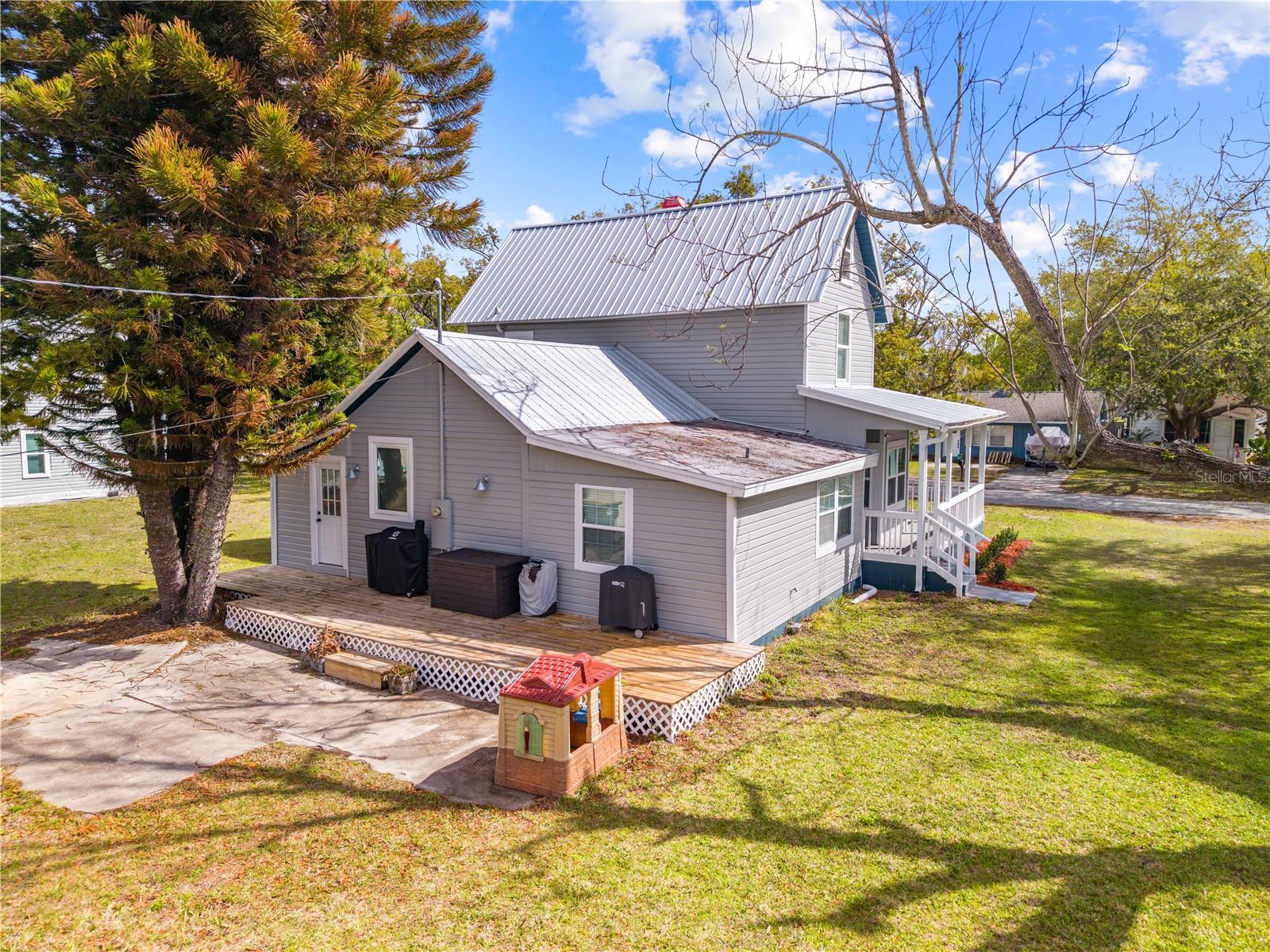 Image 51 of 52 For 708 Virginia Avenue