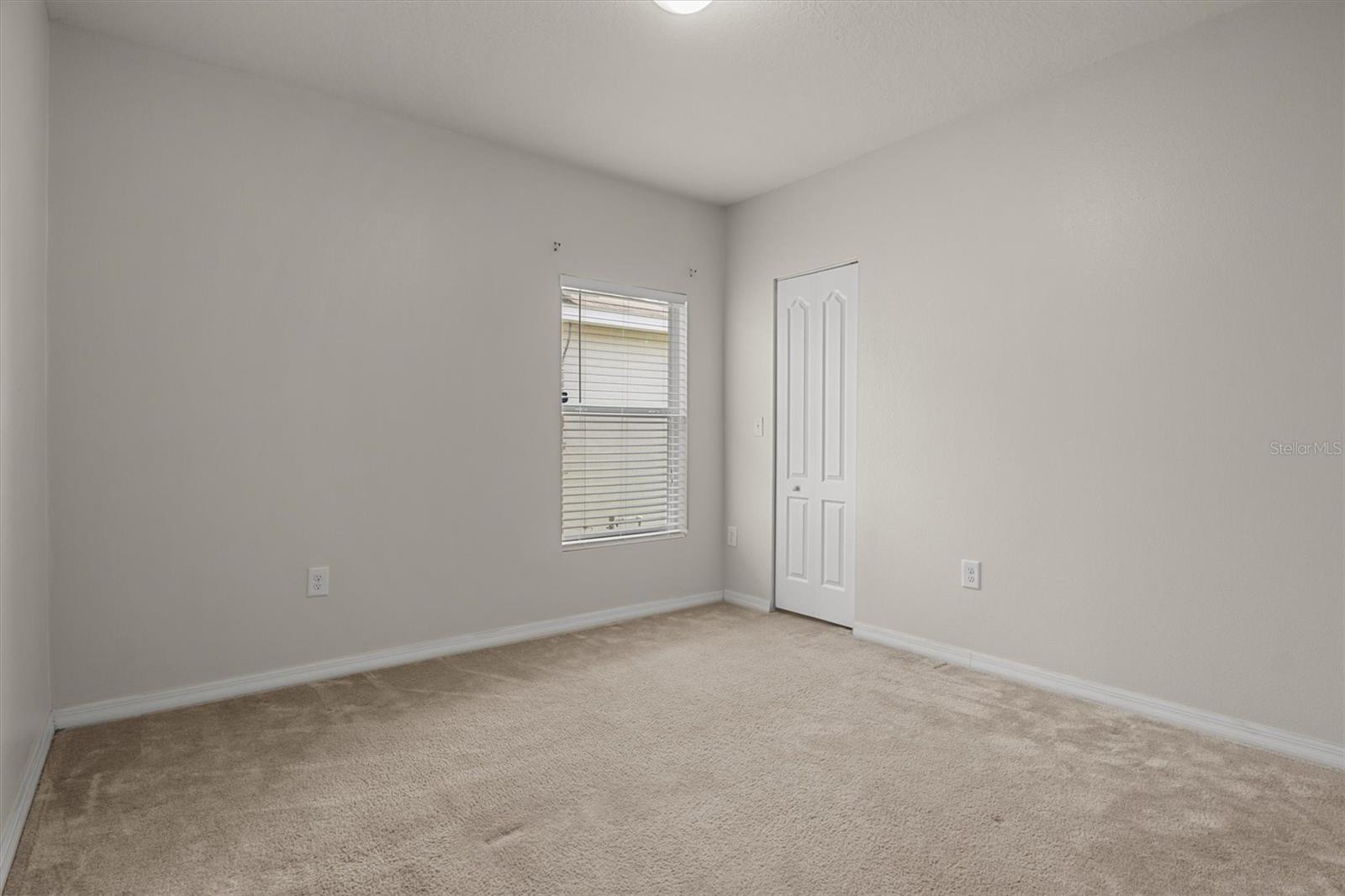 Image 16 of 38 For 555 Lucerne Boulevard