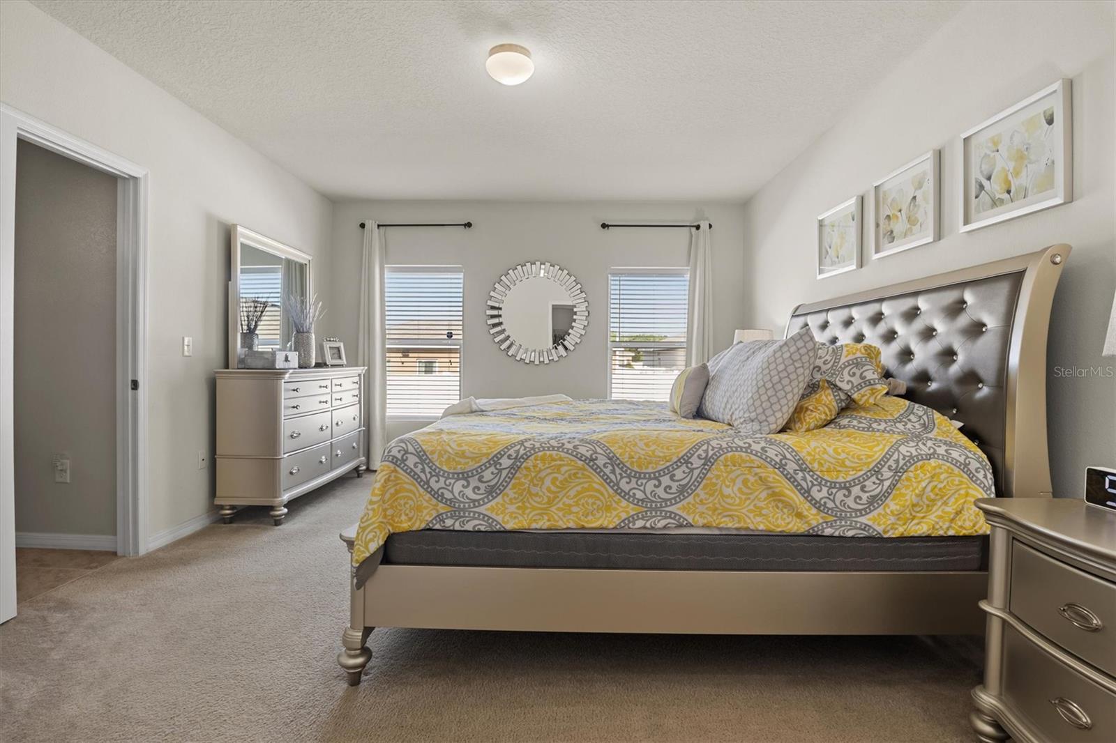 Image 29 of 38 For 555 Lucerne Boulevard