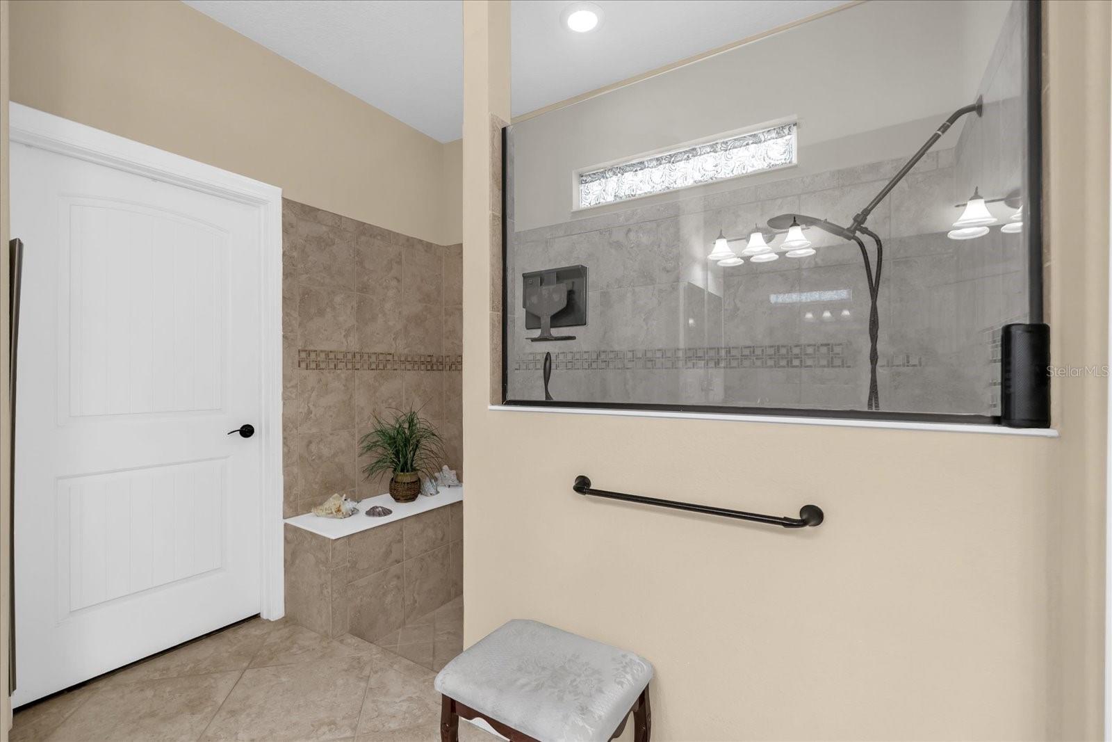 Image 24 of 82 For 715 Asturias Road