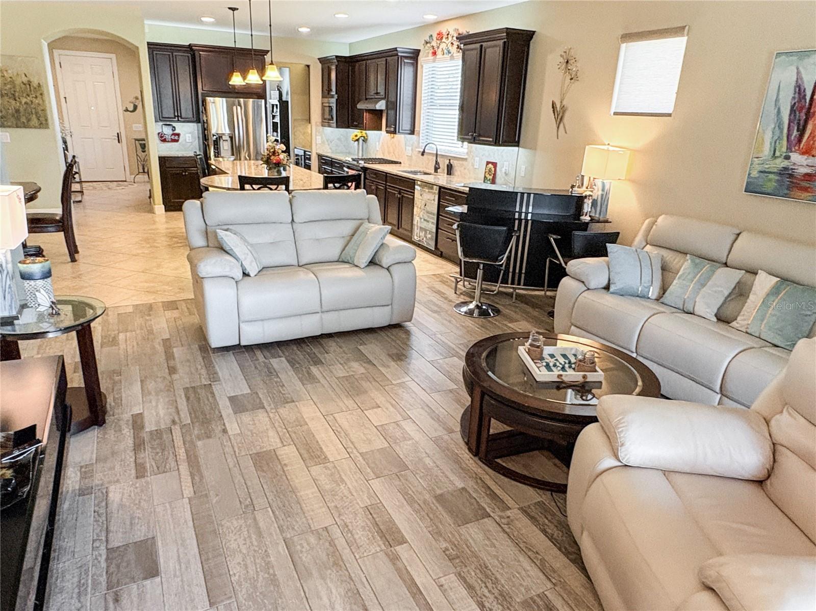 Image 7 of 82 For 715 Asturias Road