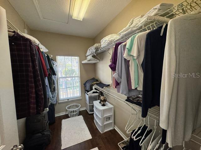 Image 22 of 37 For 1128 Rush Street