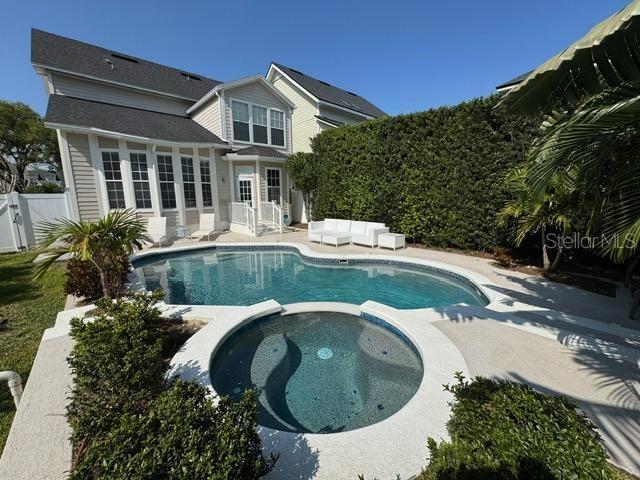 Image 36 of 37 For 1128 Rush Street