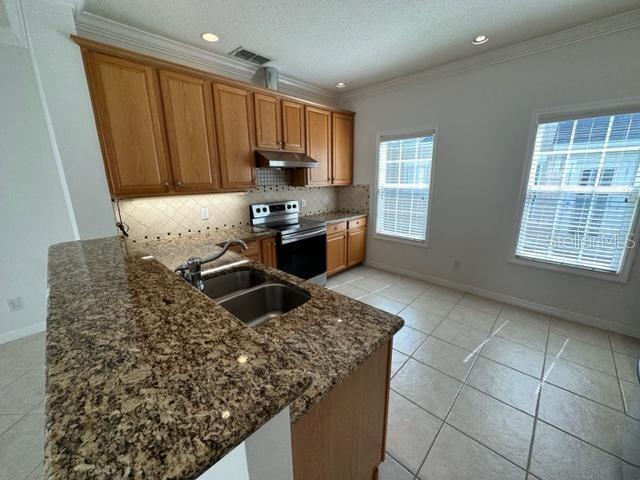 Image 7 of 31 For 1005 Wiregrass Street