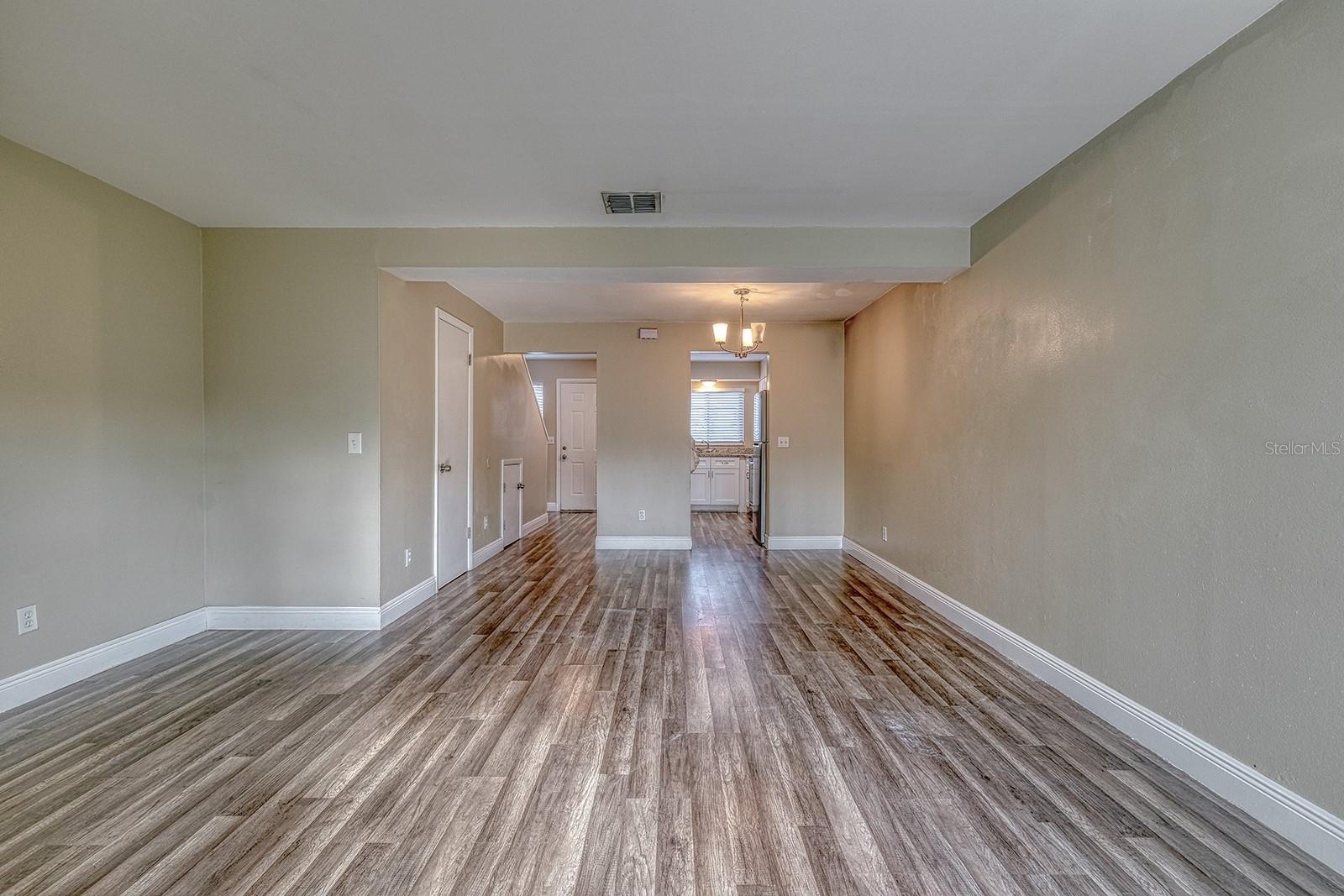 Image 11 of 33 For 283 Gardner Lane D