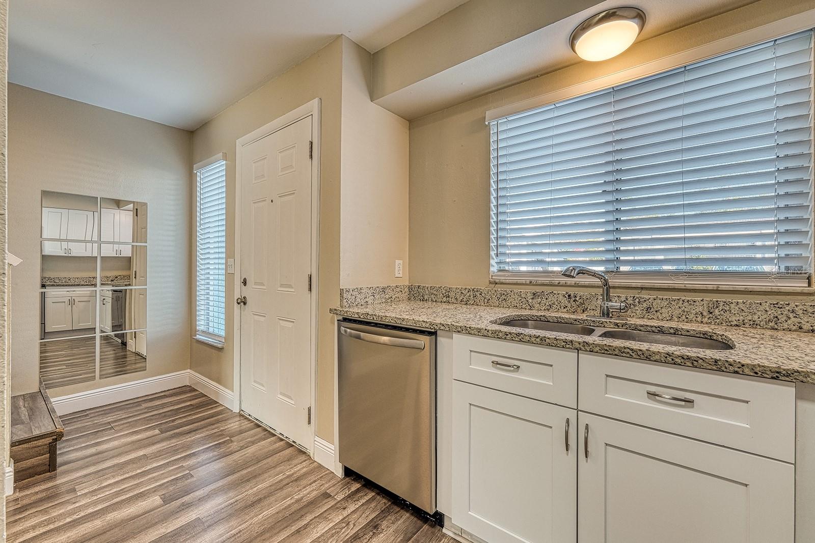 Image 20 of 33 For 283 Gardner Lane D