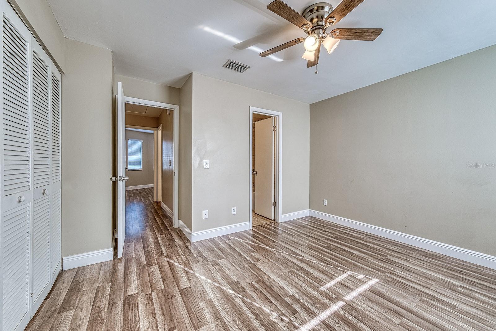 Image 25 of 33 For 283 Gardner Lane D