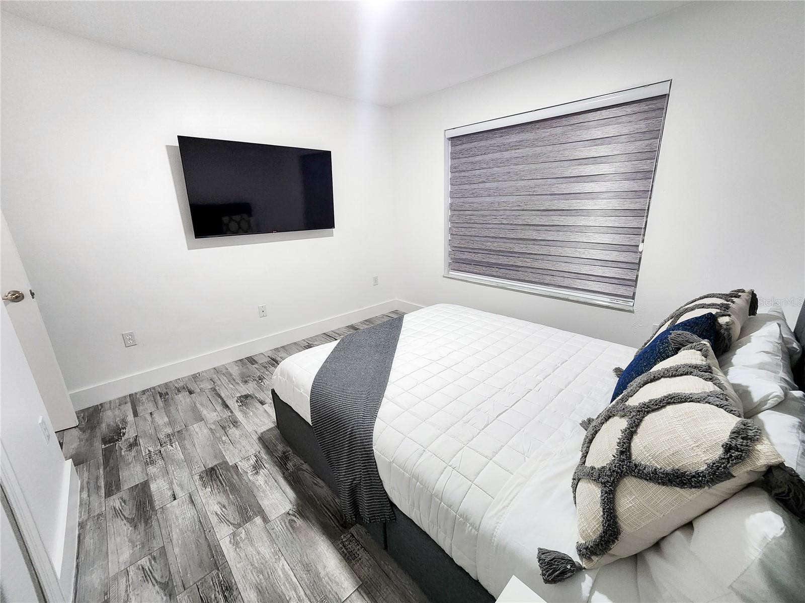 Image 19 of 36 For 4733 Cumbriam Lakes Drive