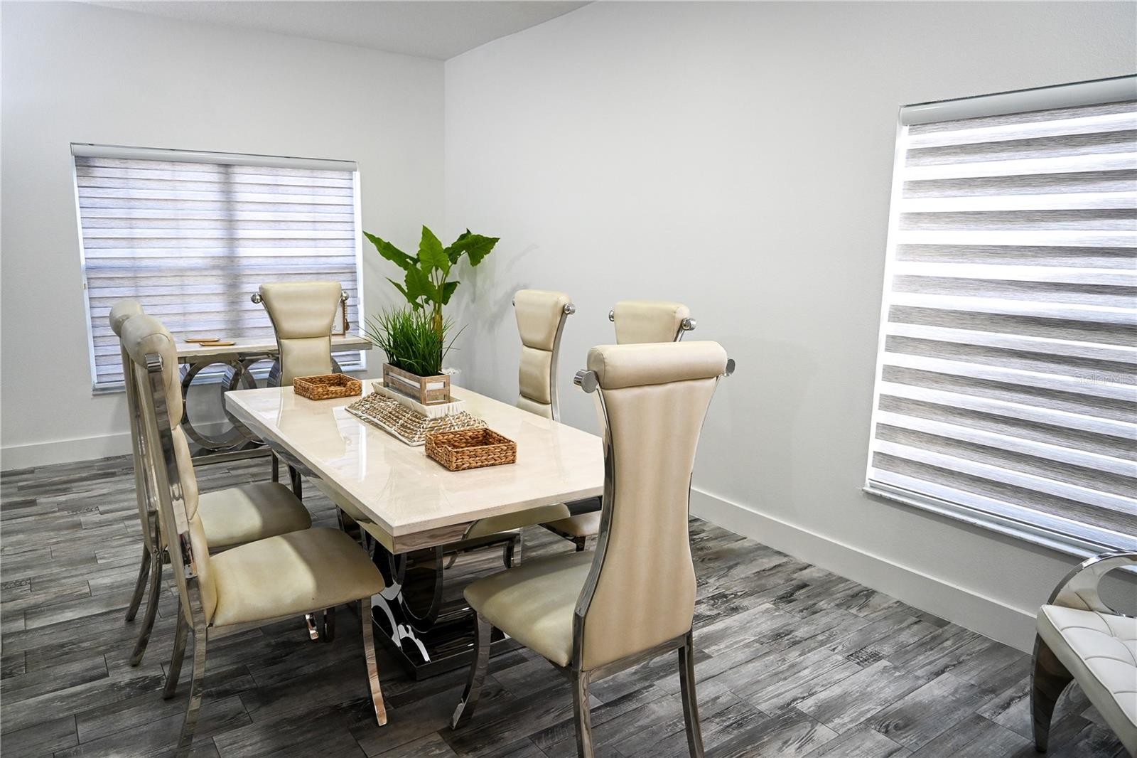 Image 25 of 36 For 4733 Cumbriam Lakes Drive