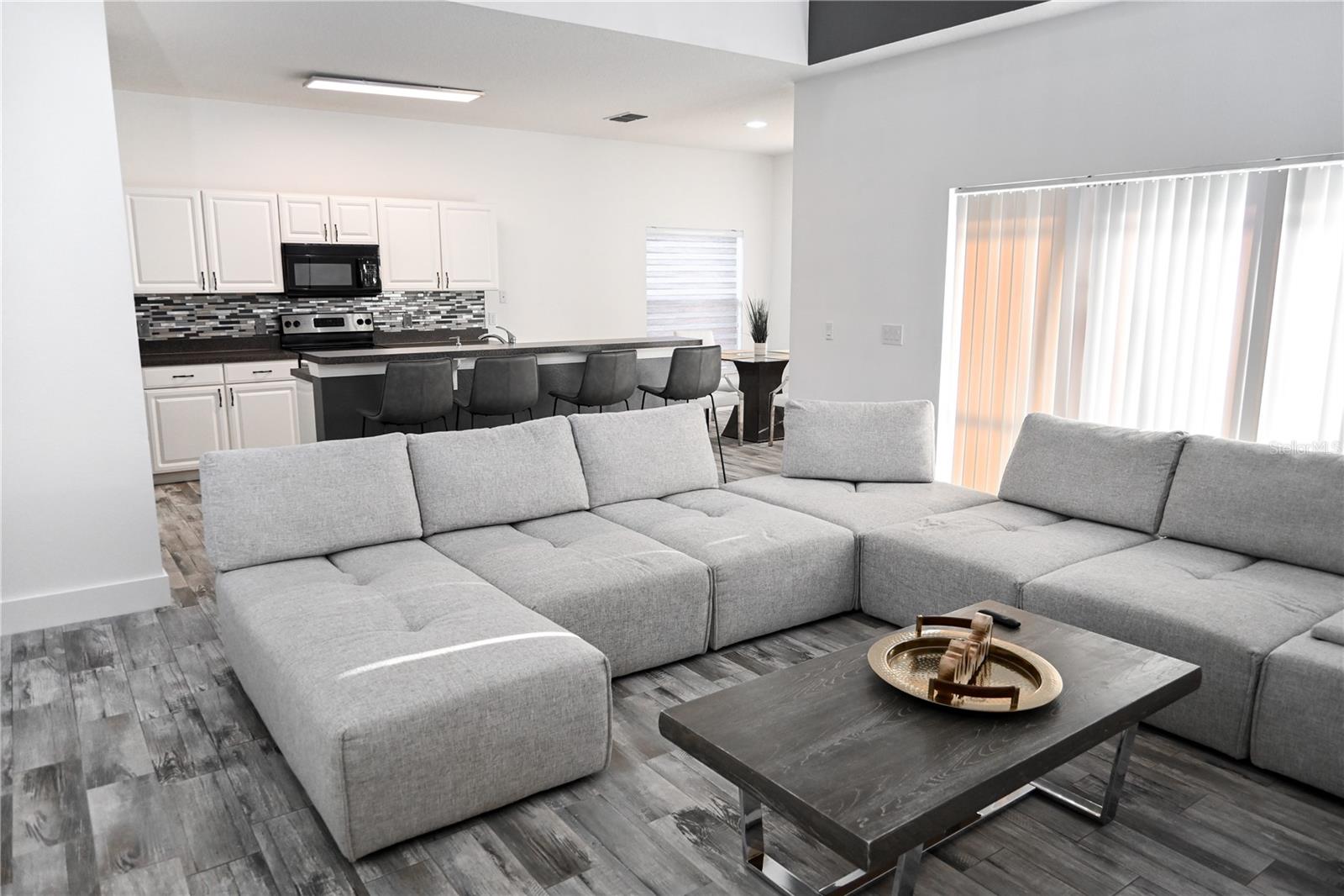 Image 6 of 36 For 4733 Cumbriam Lakes Drive