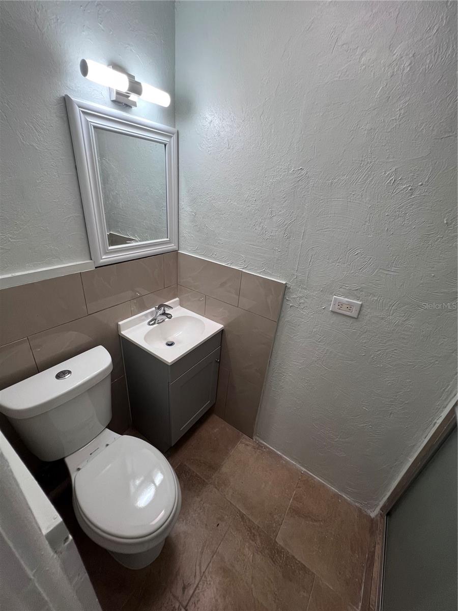 Image 10 of 13 For 3823 Pine Ridge Road