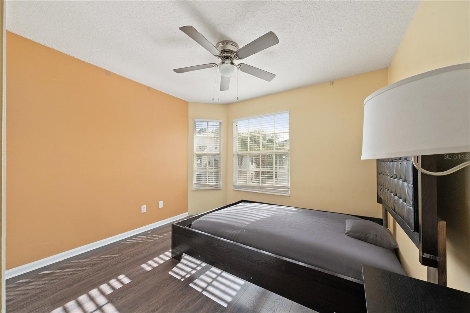 Image 22 of 32 For 3930 Southpointe Drive 213