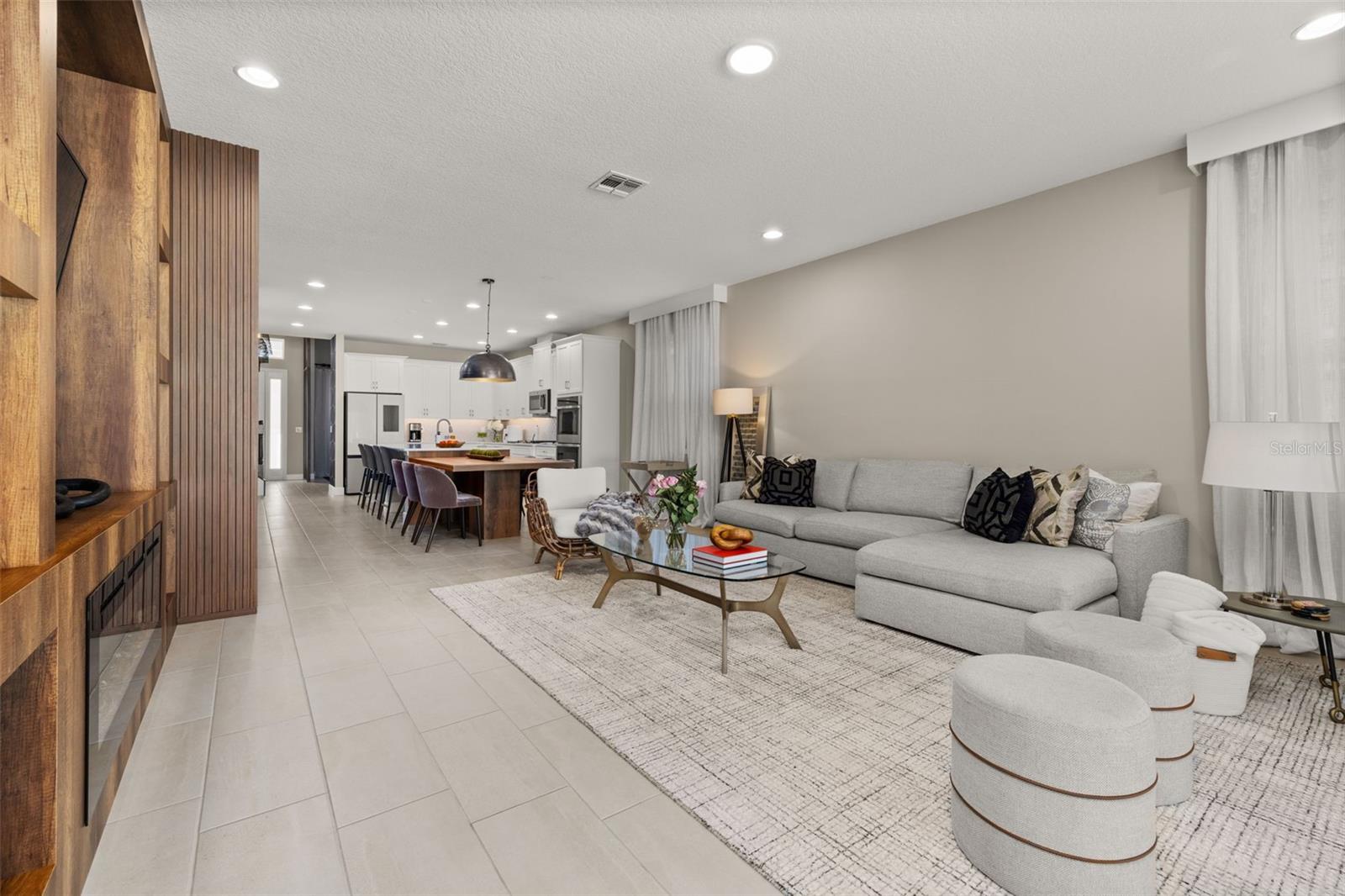 Image 13 of 38 For 14321 Wabasso Loop