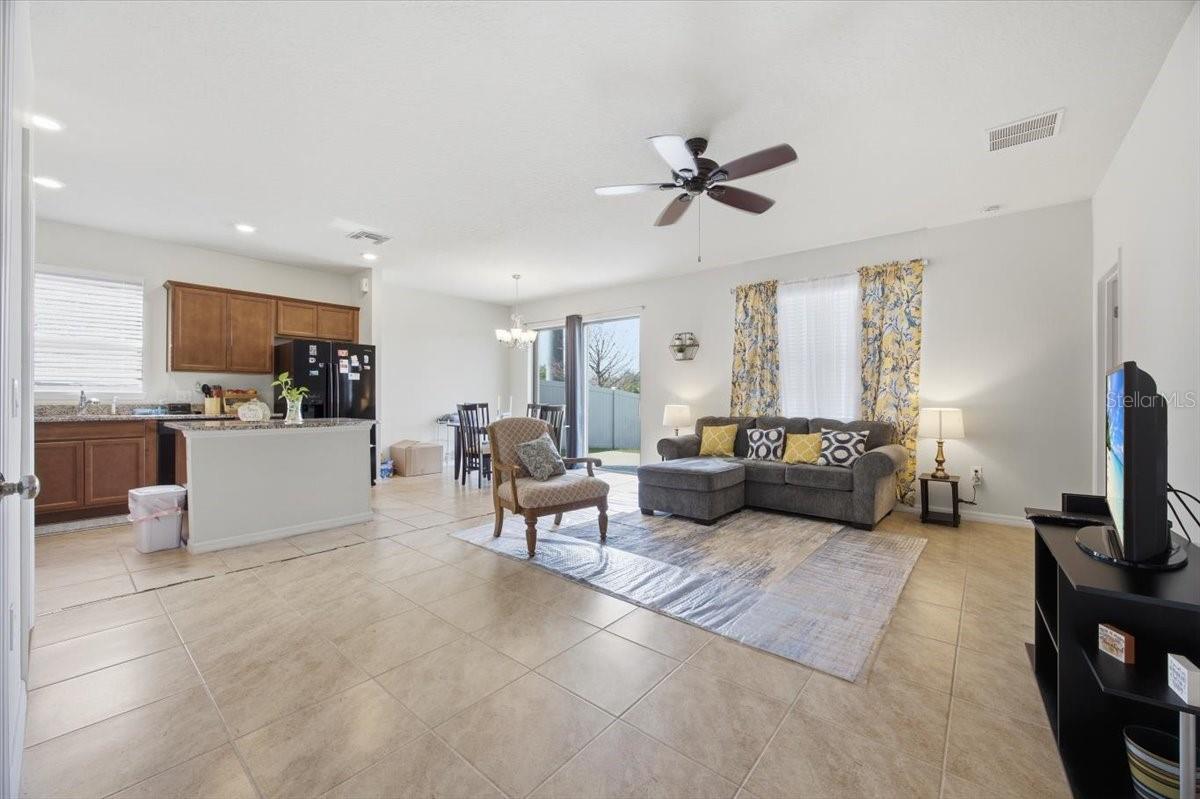 Image 11 of 25 For 1917 Cayman Cove Circle