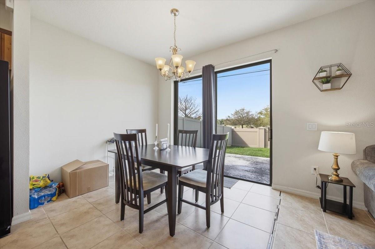 Image 14 of 25 For 1917 Cayman Cove Circle