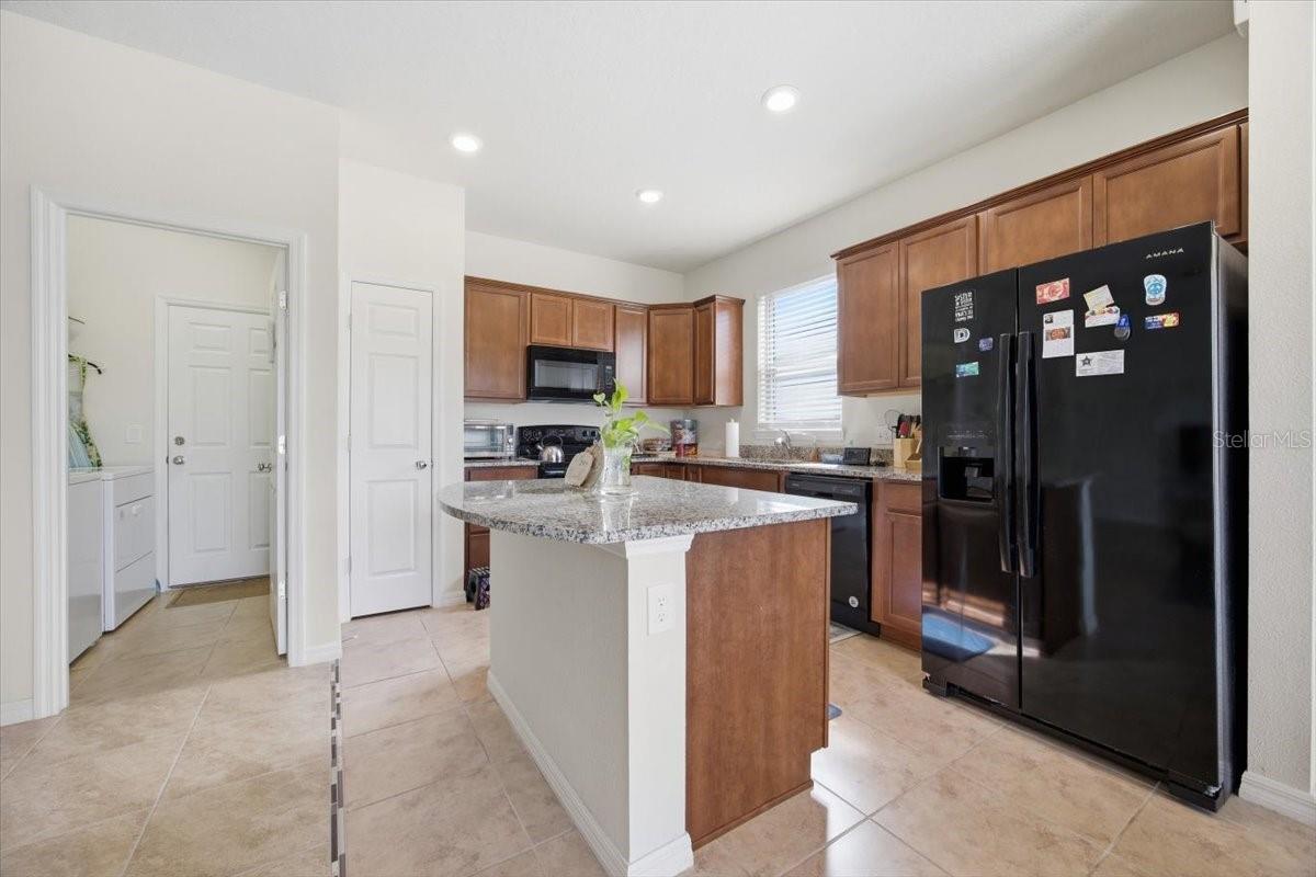 Image 15 of 25 For 1917 Cayman Cove Circle