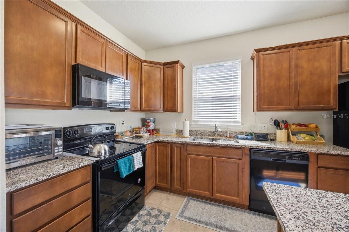 Image 17 of 25 For 1917 Cayman Cove Circle