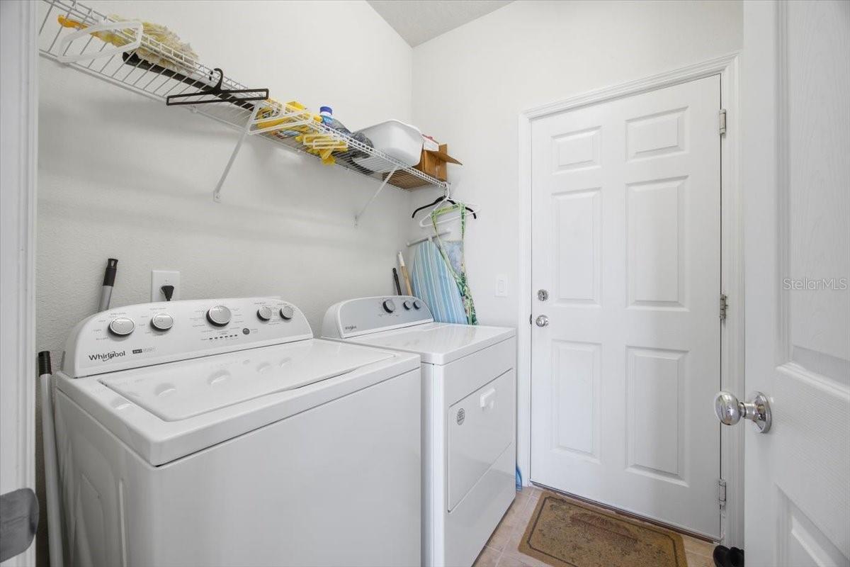 Image 18 of 25 For 1917 Cayman Cove Circle