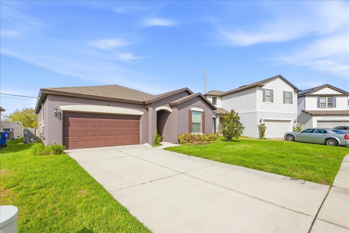 Image 2 of 25 For 1917 Cayman Cove Circle