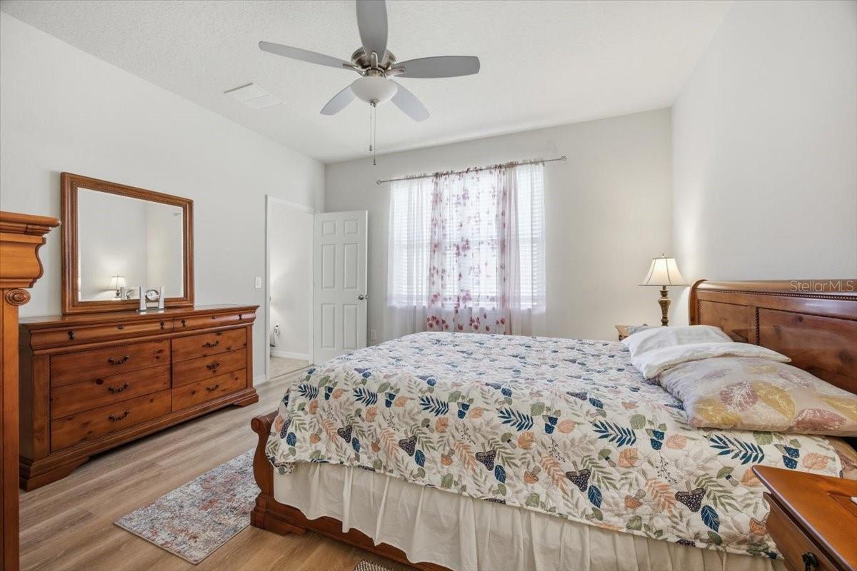 Image 20 of 25 For 1917 Cayman Cove Circle