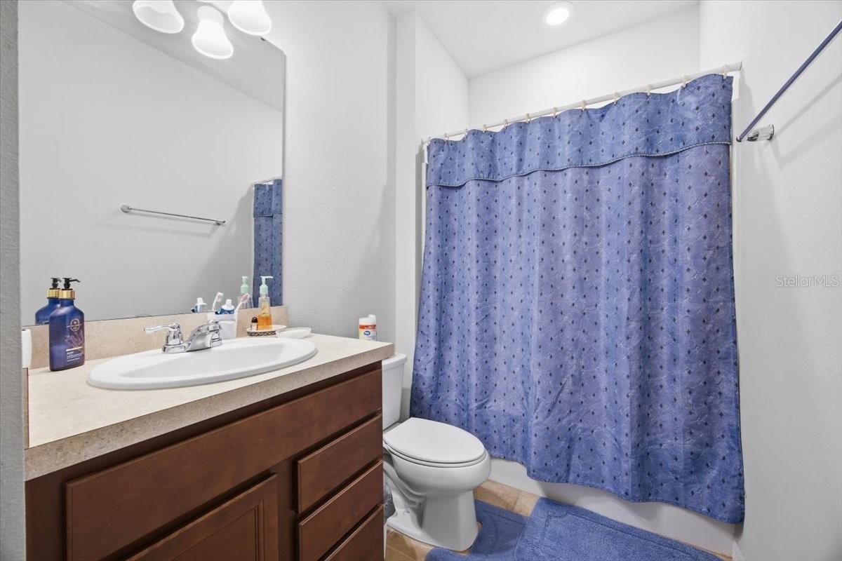 Image 8 of 25 For 1917 Cayman Cove Circle