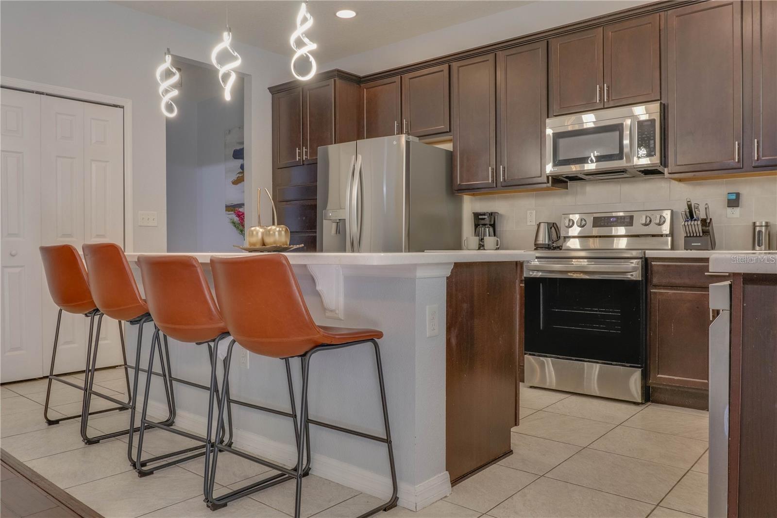 Image 4 of 15 For 4718 Blue Diamond Street