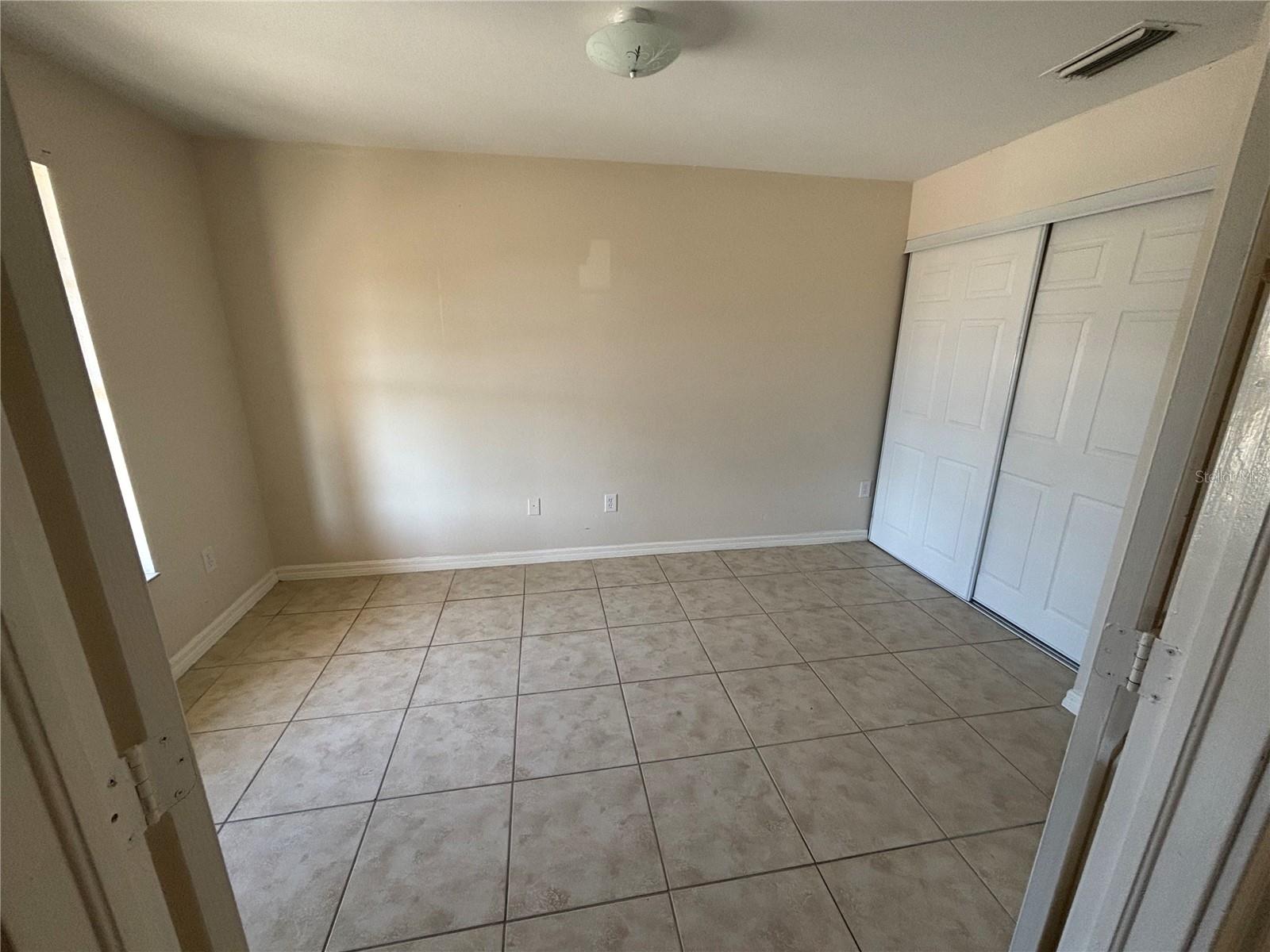 Image 9 of 11 For 2429 Nobel Avenue 2431