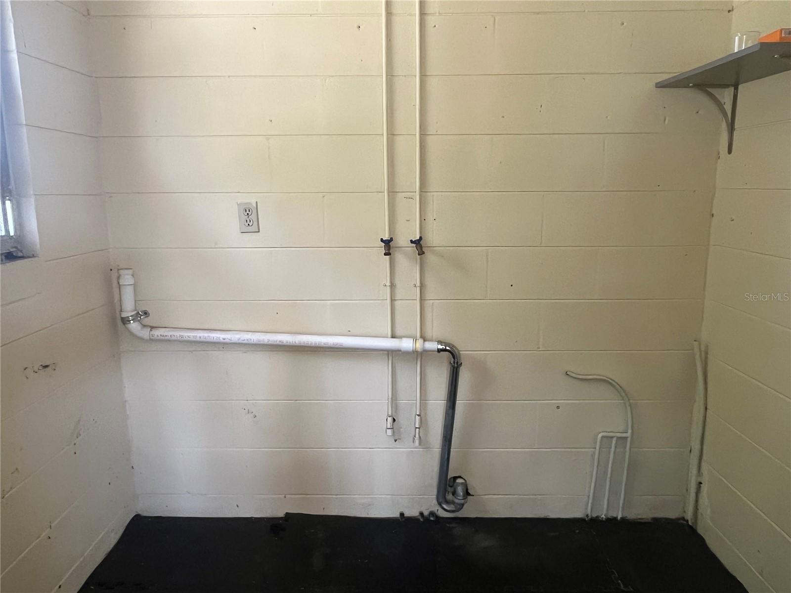 Image 11 of 11 For 2329 Oak Street