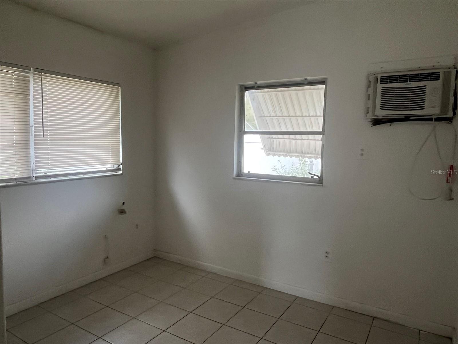 Image 7 of 11 For 2329 Oak Street