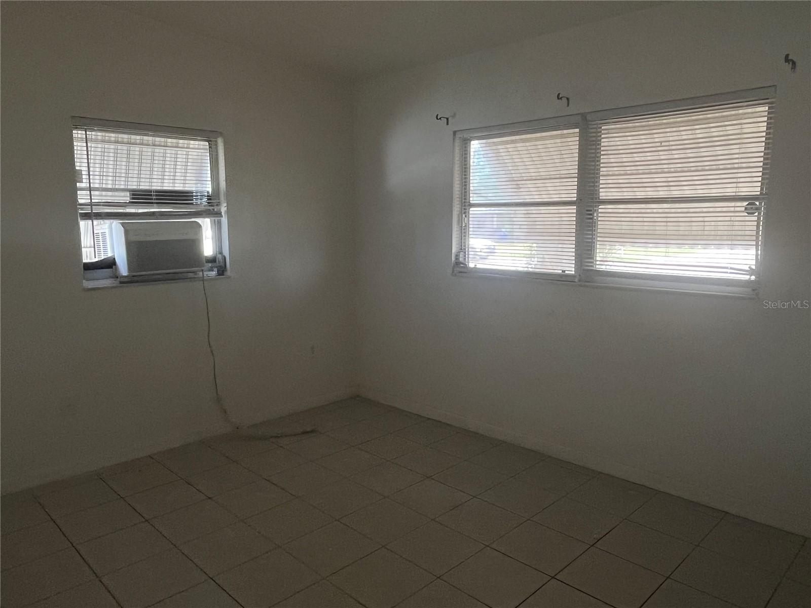 Image 8 of 11 For 2329 Oak Street